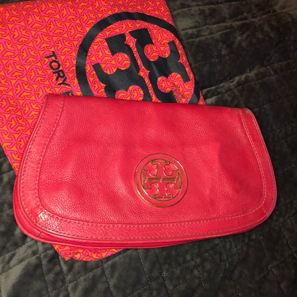 Authentic Tory Burch Leather Clutch Red Amanda